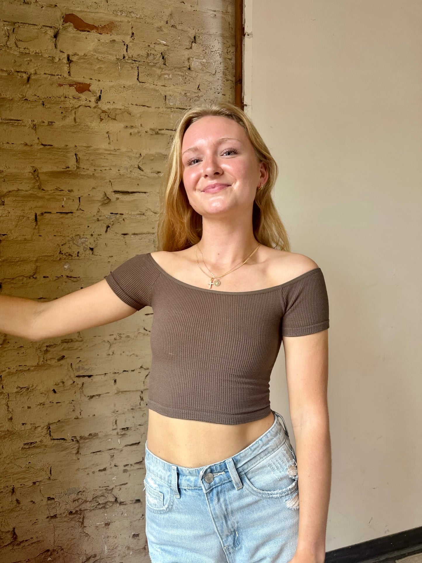 90's Babe Ribbed Top - Coffee